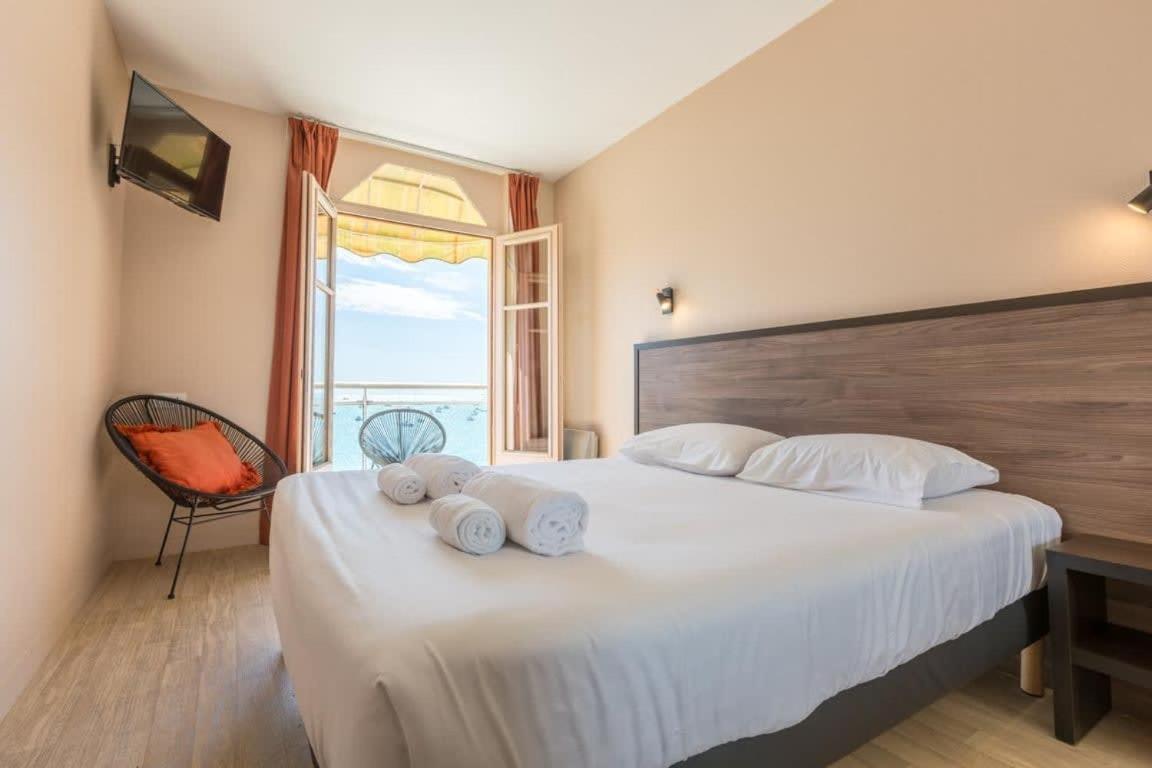 Les Pieds Dans L'Eau - Bel Appartement - Vue Mer Cancale Luaran gambar